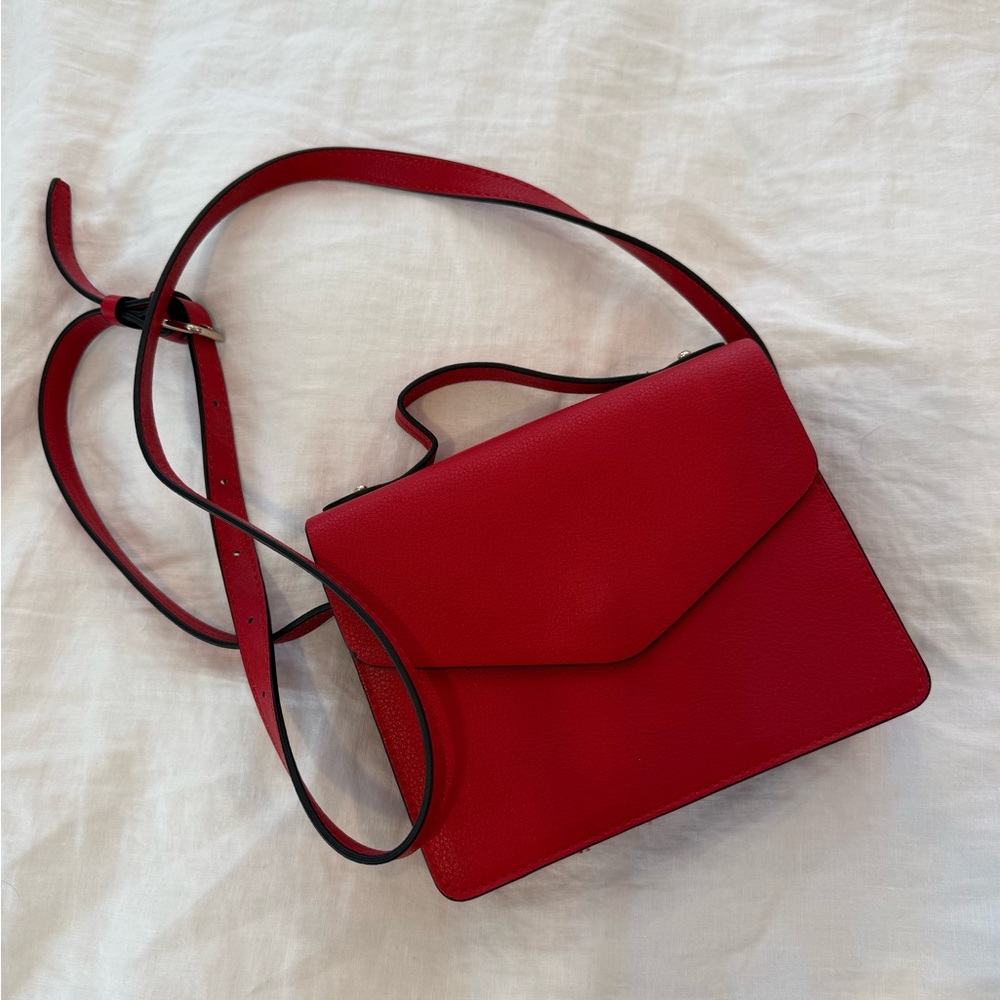 GAP Red Crossbody Bag with Dual Pockets – Great Condition